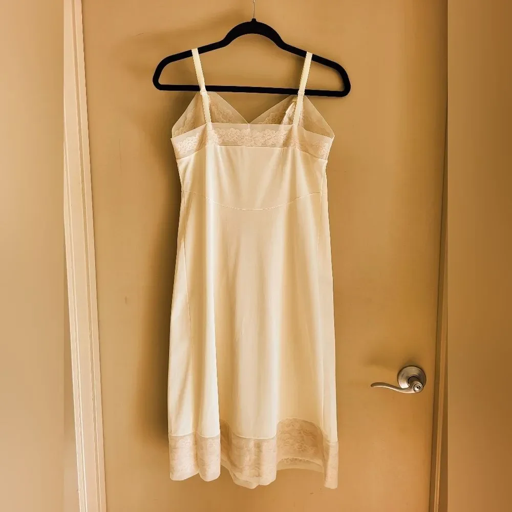 Vintage Vanity Fair Ivory Nylon Lace Slip Dress